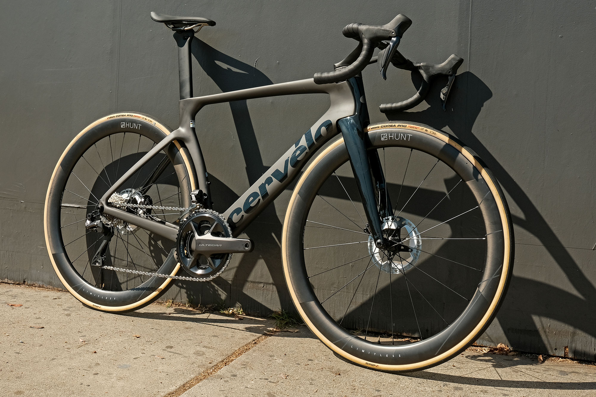 Hunt Sub50 Limitless Aero Disc road wheels are faster lighter more aerodynamic, on a bike