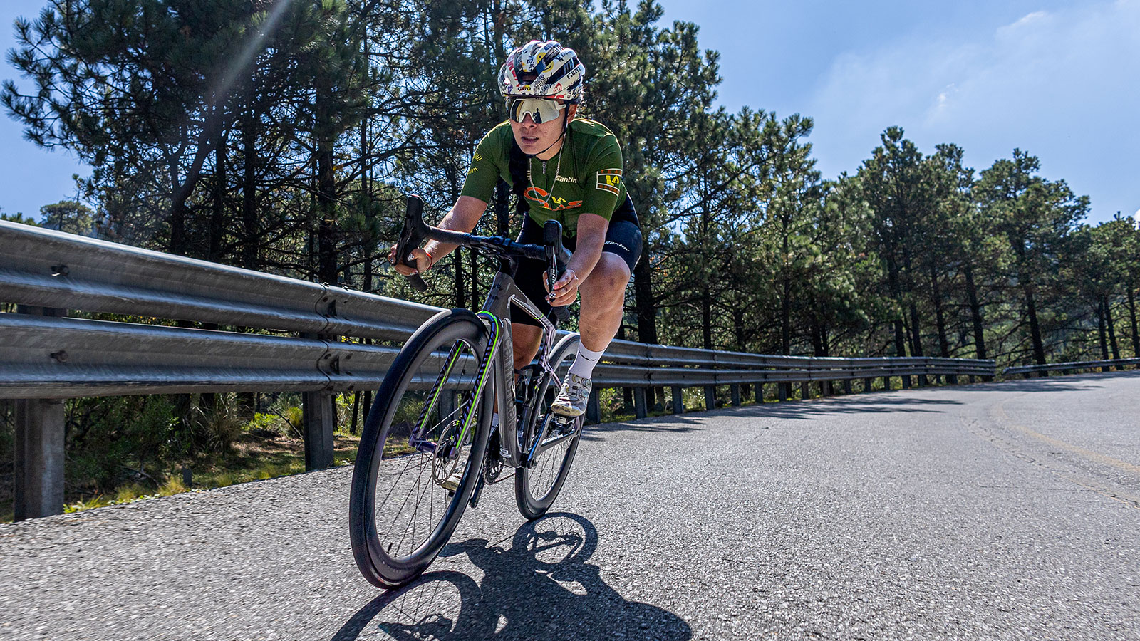 Hunt Sub50 Limitless Aero Disc road wheels are faster lighter more aerodynamic, fast Sweat rider